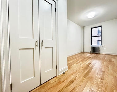 640 Fort Washington Avenue - Photo Thumbnail 9