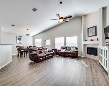 1900 Juniper Drive - Photo Thumbnail 6
