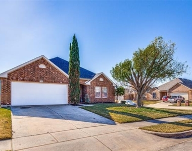 1900 Juniper Drive - Photo Thumbnail 2