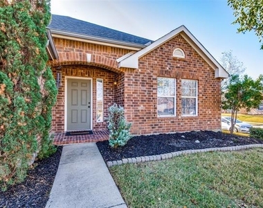 1900 Juniper Drive - Photo Thumbnail 3