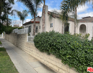 101 N La Peer Drive - Photo Thumbnail 4