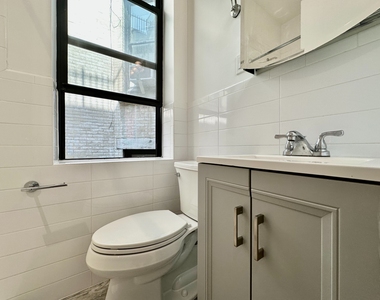 29 West 12th Street - Photo Thumbnail 8