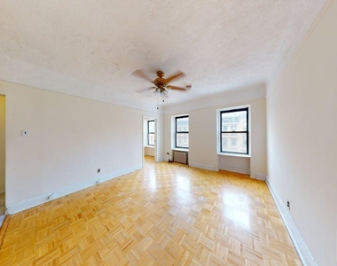 799 Lexington Avenue - Photo Thumbnail 5