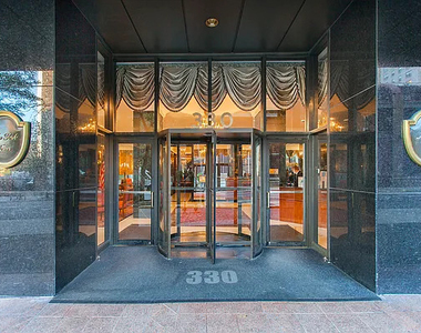 330 E 39th Street - Photo Thumbnail 17