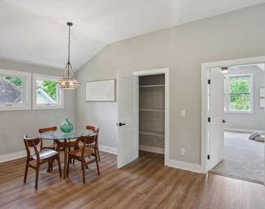 1760 Indiana Avenue Ne - Photo Thumbnail 12