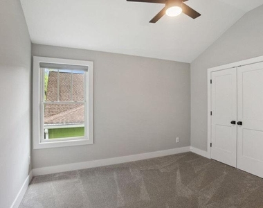 1760 Indiana Avenue Ne - Photo Thumbnail 25