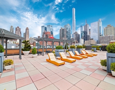 Corner of 9th Ave and 53th Street - Photo Thumbnail 5