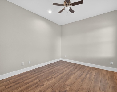 2109 Marnel Rd Road - Photo Thumbnail 32