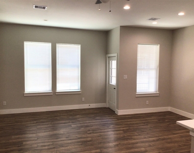 2109 Marnel Road - Photo Thumbnail 10