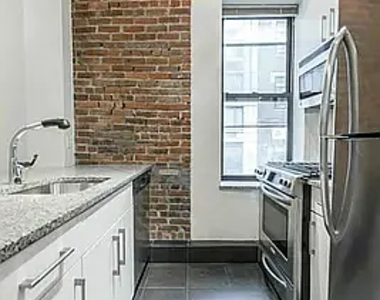 129 East 97th Street - Photo Thumbnail 4
