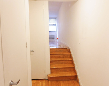 East 31st Street - Photo Thumbnail 3