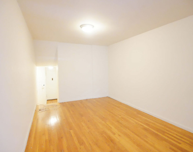 East 31st Street - Photo Thumbnail 1
