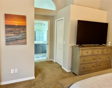 8918 Olde Hickory Avenue - Photo Thumbnail 12