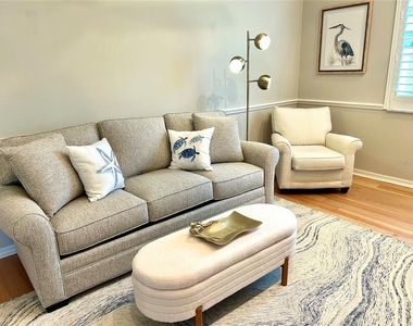8918 Olde Hickory Avenue - Photo Thumbnail 8