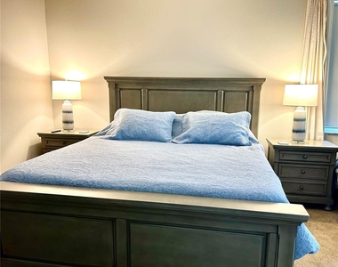 8918 Olde Hickory Avenue - Photo Thumbnail 10