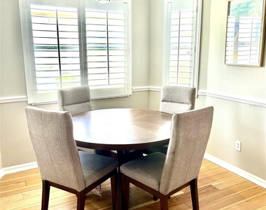8918 Olde Hickory Avenue - Photo Thumbnail 3