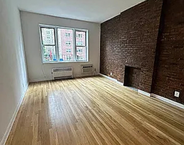 1616 York Avenue - Photo Thumbnail 0