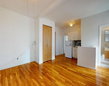 East 91 Street - Photo Thumbnail 0