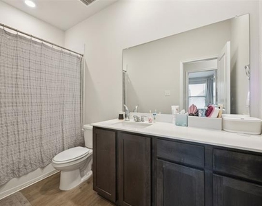 2028 Saddle Way - Photo Thumbnail 17