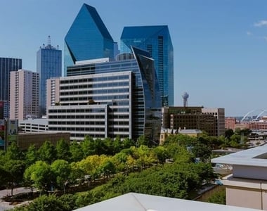 2025 Woodall Rodgers Freeway - Photo Thumbnail 32