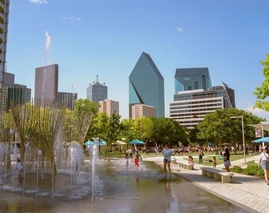2025 Woodall Rodgers Freeway - Photo Thumbnail 38