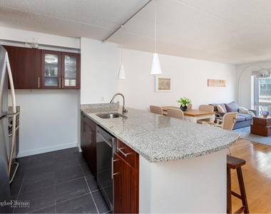 555 W 23rd St - Photo Thumbnail 3