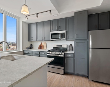 2319 Third Ave - Photo Thumbnail 4