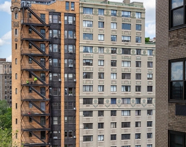 230 Riverside Drive - Photo Thumbnail 4