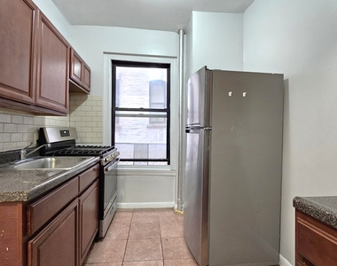 539 West 156th Street - Photo Thumbnail 3