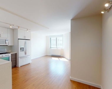 401 E 34th St - Photo Thumbnail 3