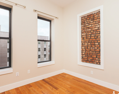 772 Jefferson Avenue - Photo Thumbnail 5