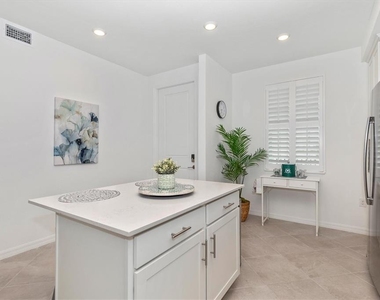 12280 Wellen Golf Street - Photo Thumbnail 7