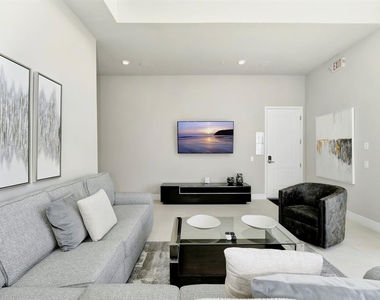 7740 Sandy Ridge Drive - Photo Thumbnail 7