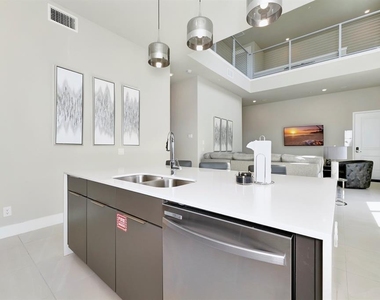 7740 Sandy Ridge Drive - Photo Thumbnail 12
