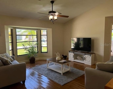 87 Mark Twain Lane - Photo Thumbnail 5