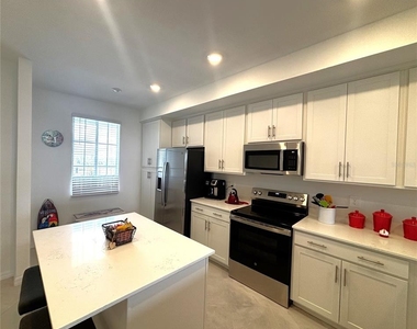 17625 Opal Sand Drive - Photo Thumbnail 3