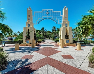 1064 N Tamiami Trail - Photo Thumbnail 23