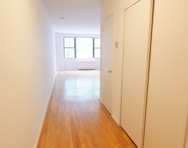 423 East 90th Street - Photo Thumbnail 7