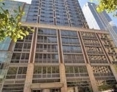 423 East 90th Street - Photo Thumbnail 9