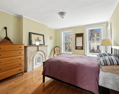 199 Bergen Street - Photo Thumbnail 2