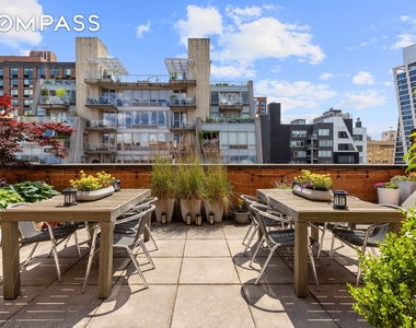 445 W 19th Street - Photo Thumbnail 6