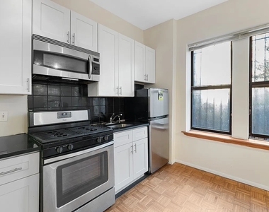 619 E 5th Street - Photo Thumbnail 2