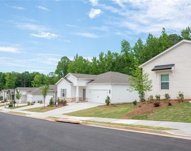 6462 Waypoint Street - Photo Thumbnail 1