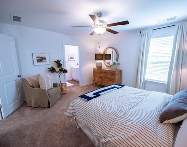 6462 Waypoint Street - Photo Thumbnail 17