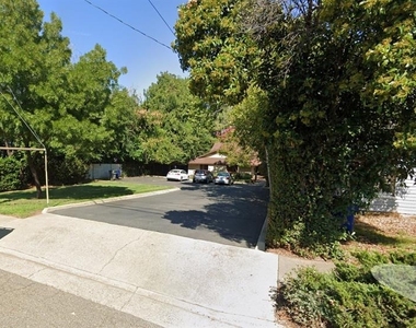 2142 Butte St - Photo Thumbnail 5