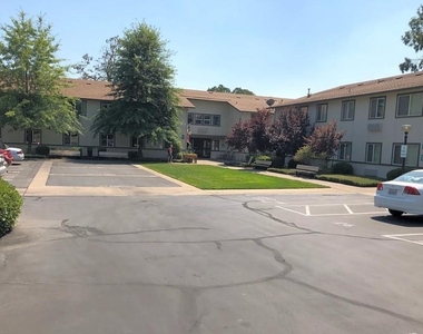 910 Canby Rd - Photo Thumbnail 2