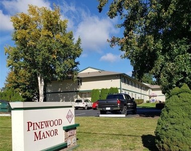 280 Sylvan Way - Photo Thumbnail 2