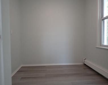 135-22 129th Street - Photo Thumbnail 6