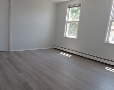 135-22 129th Street - Photo Thumbnail 2