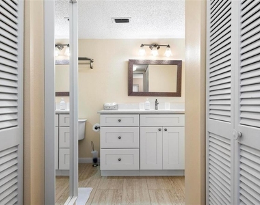 1707 Pelican Cove Road - Photo Thumbnail 12